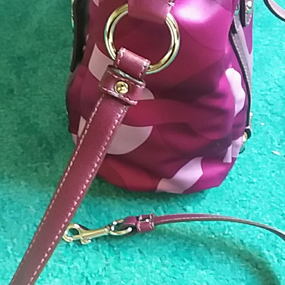 Coach graphic pop Riley shoulder bag NWT - Picture 6 of 8